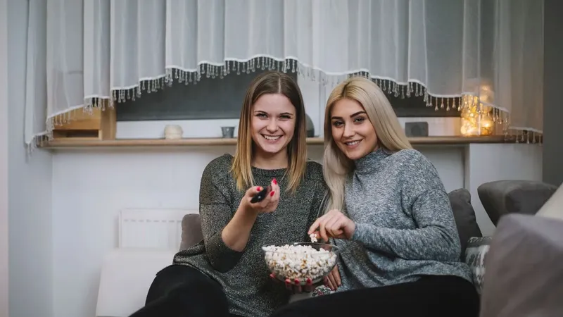 Un nuevo canal gratis con muchas películas llega esta semana a todas las Smart TV