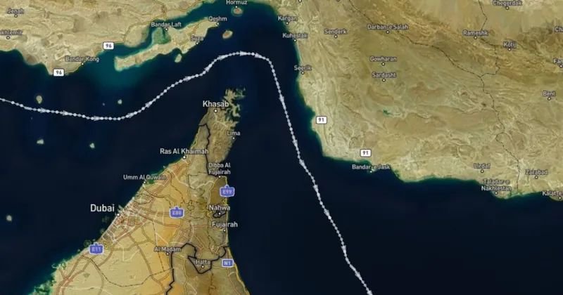 EE.UU. ataca un petrolero vinculado a Irán en aguas profundas del Golfo Pérsico