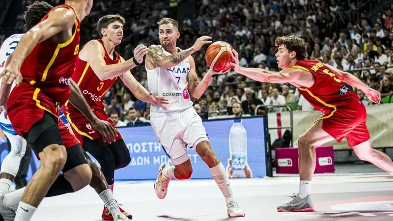 108-106: España se mete en un lío en el camino al Mundial con un final polémico