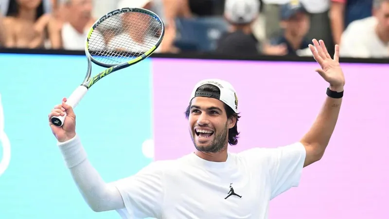 Así puedes ver hoy en Movistar Plus el Safiullin vs Alcaraz del US Open por menos de 10 euros