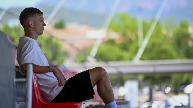 Olmo se sincera sobre el Barça: balance de sus dos años, el futuro y la llegada de Gordon y los fichajes