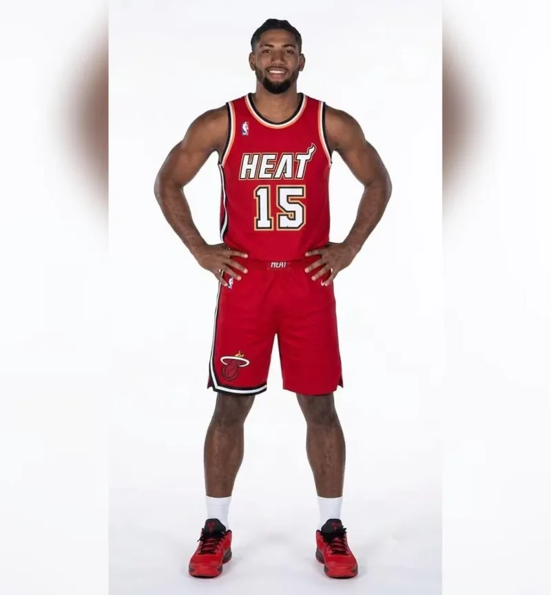 Miami voltea a ver a Norchad Omier