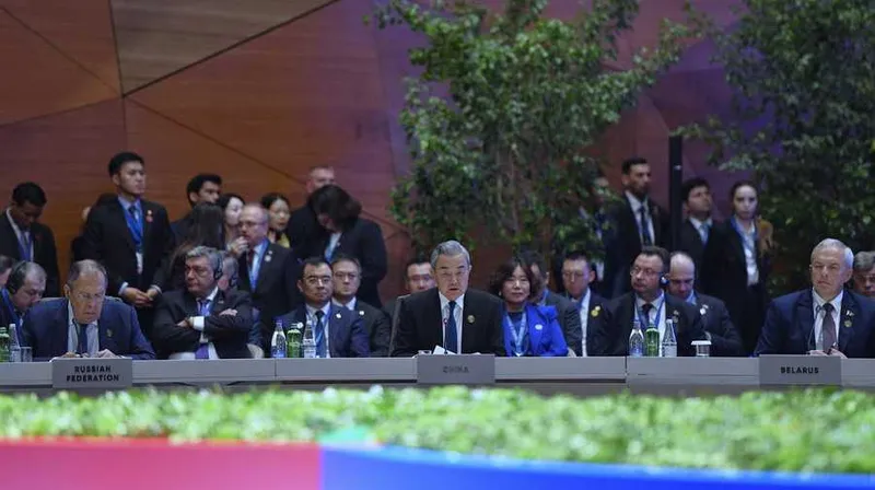 Wang Yi destaca el papel de la CICA para promover la paz, la seguridad y la estabilidad en Asia