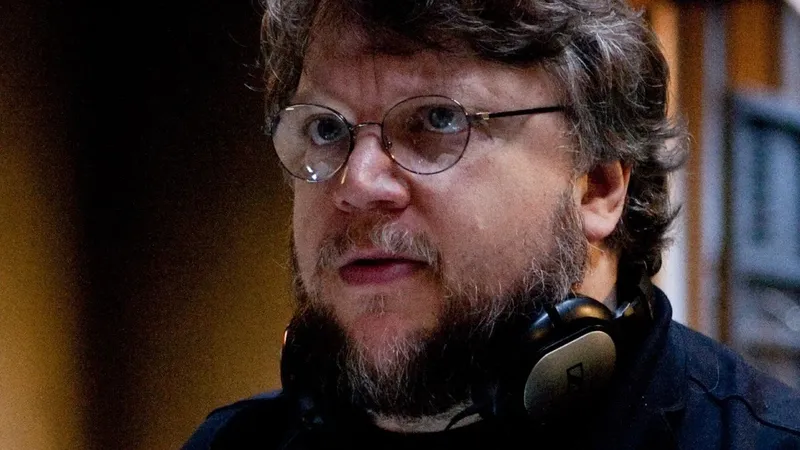 Guillermo del Toro, ante la posibilidad de adaptar 'Bioshock': "Probablemente las reuniones más desastrosas que he tenido jamás. Así que ni de coña"