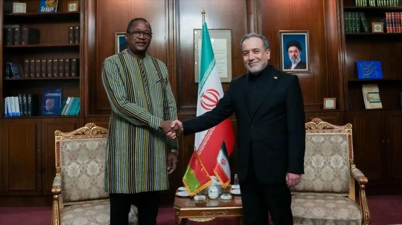 Burkina Faso: Irán se ha convertido en un modelo único de orgullo e independencia