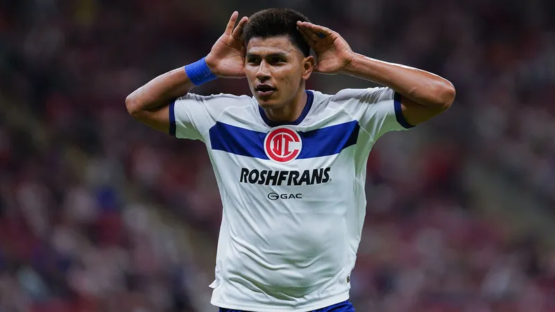 Toluca, un paso más cerca de la 13 que Chivas
