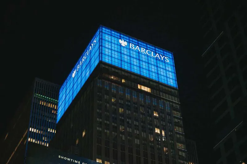 Barclays dispara un 36% su beneficio y bate previsiones