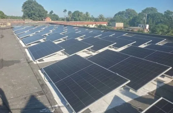 La solidaridad alumbra el Hospital de Yaguajay
