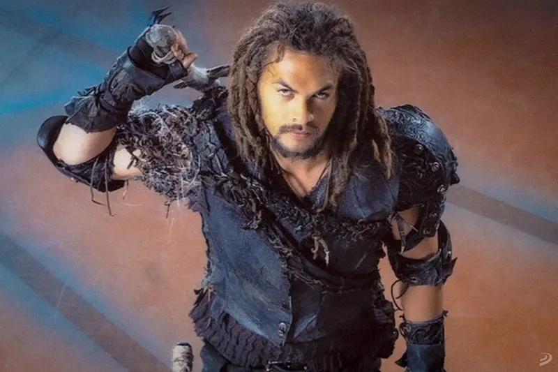 La serie de ciencia ficción que hizo de Jason Momoa una estrella está gratis en Youtube, y casi seguro que no la has visto
