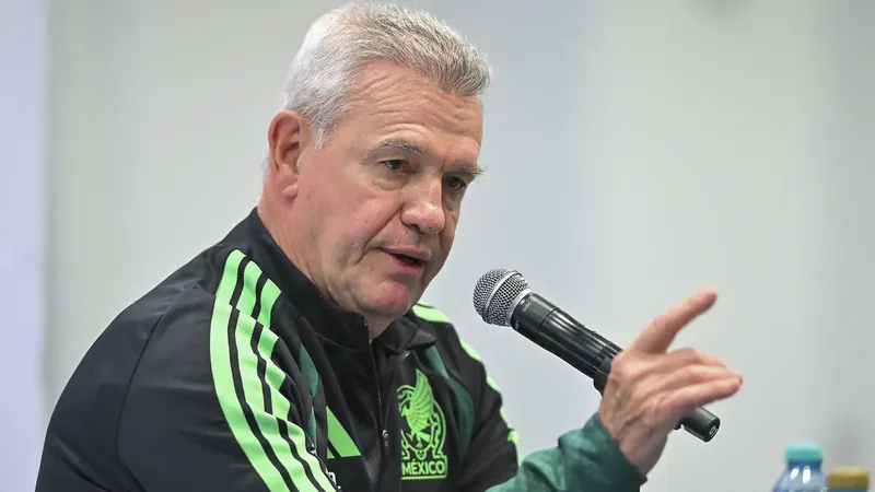El “Vasco” Aguirre anunció que la lista de la selección de México está abierta para todos