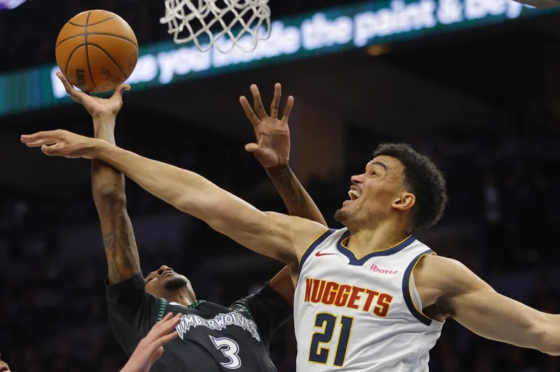 Denver iguala la oferta por Spencer Jones