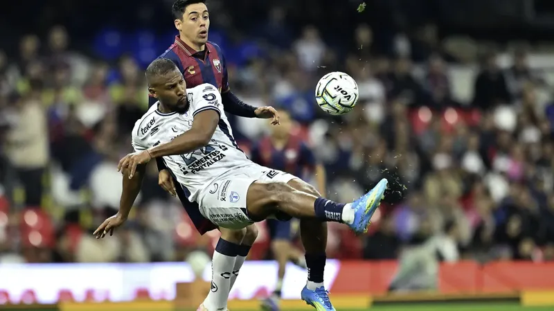 Salomón Rondón y el récord de goles en la Liga MX