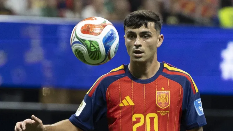 Pedri corre, esprinta y recupera balones