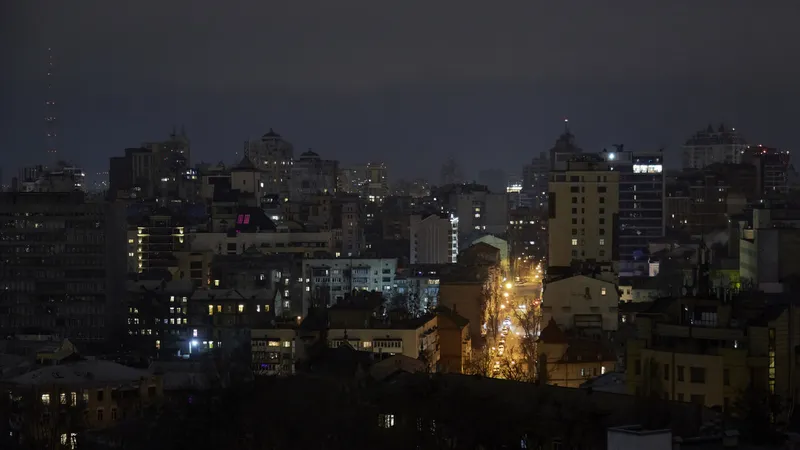 Reportan fuertes explosiones en Kiev (VIDEOS)