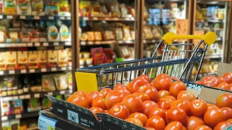 Fed de Nueva York detecta deterioro en acceso a alimentos entre hogares vulnerables