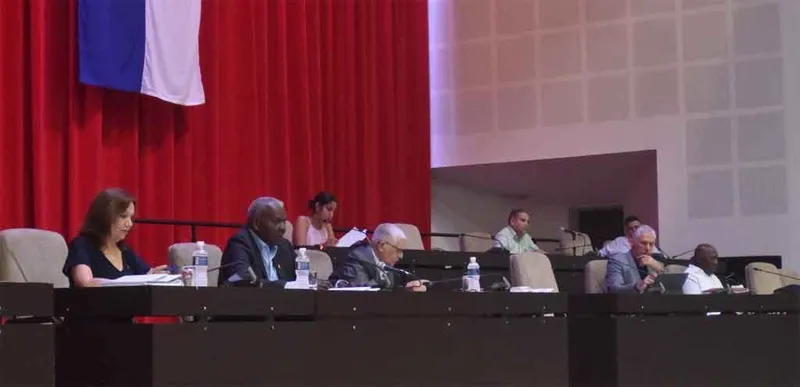 Parlamento cubano destaca importancia de delegados de base