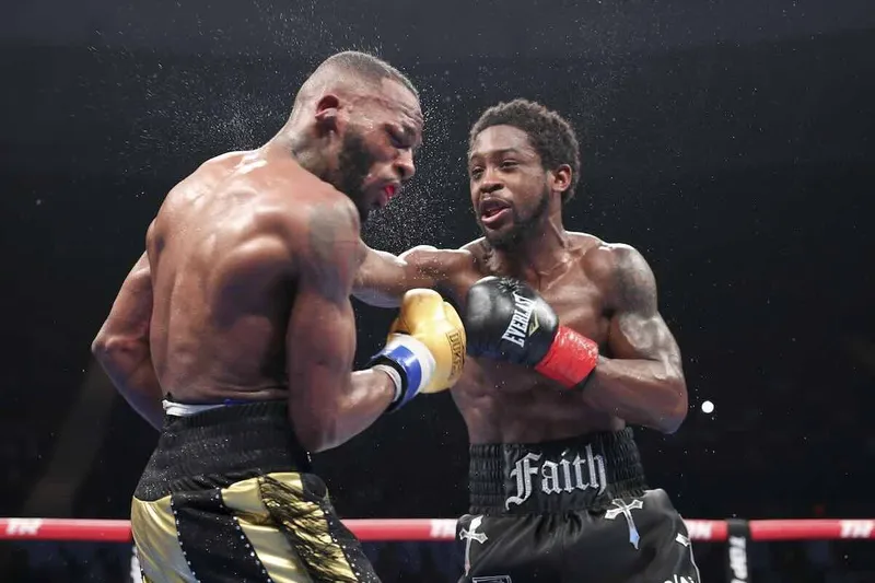 Keyshawn Davis se impuso por decisión sobre Nahir Albright