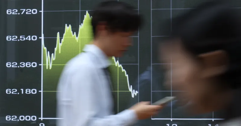 Acciones asiáticas se hunden ante la venta de semiconductores y el alza de los rendimientos