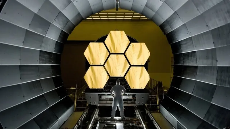 China quiere construir telescopios espaciales tan gigantescos que ningún cohete podría transportarlos. Su solución es que las piezas viajen solas y se ensamblen en órbita