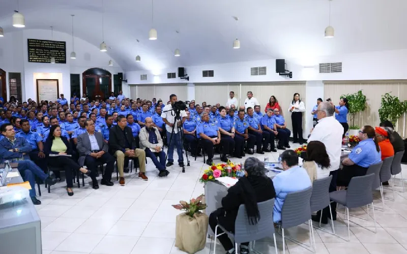 MINT respalda Reformas Constitucionales