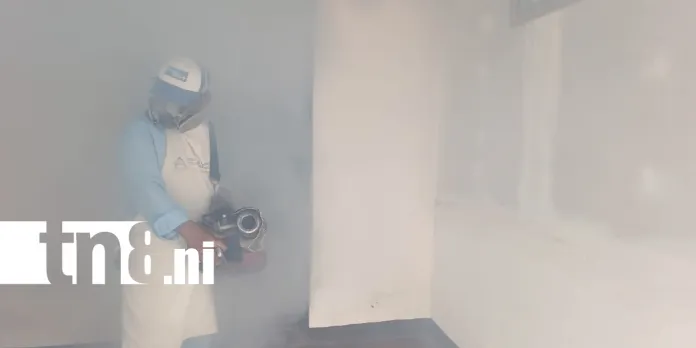 Managua refuerza lucha contra el dengue con fumigación en 359 viviendas