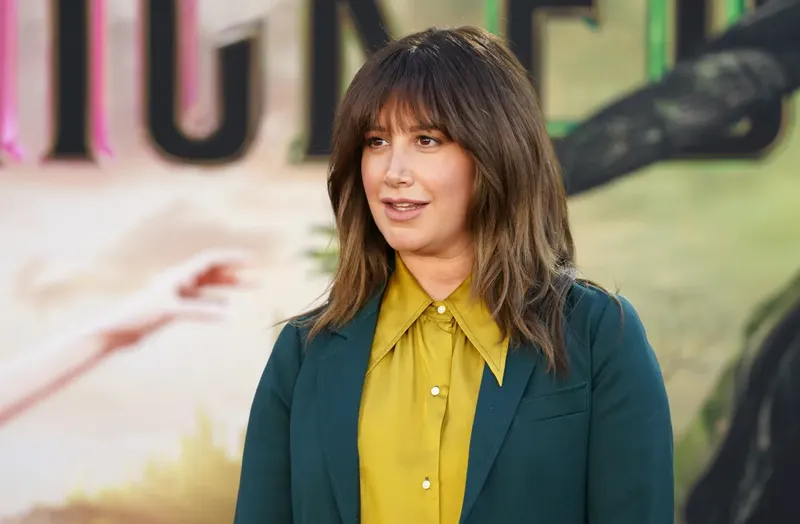 Ashley Tisdale convierte su experiencia como madre en la comedia negra “Toxic Moms” para Netflix