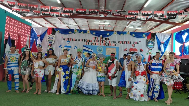 Sistema Penitenciario y UNAN CUR Matagalpa celebran el mes patrio con concurso de trajes reciclados