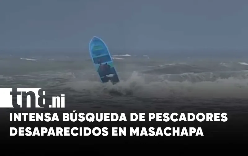 Desafían el fuerte oleaje para encontrar a pescadores desaparecidos en Masachapa