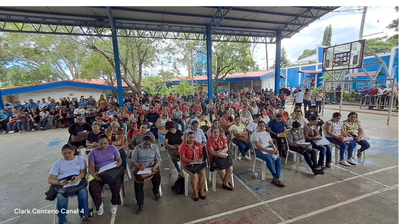 MINED reúne a 60 mil docentes para fortalecer la enseñanza y el aprendizaje