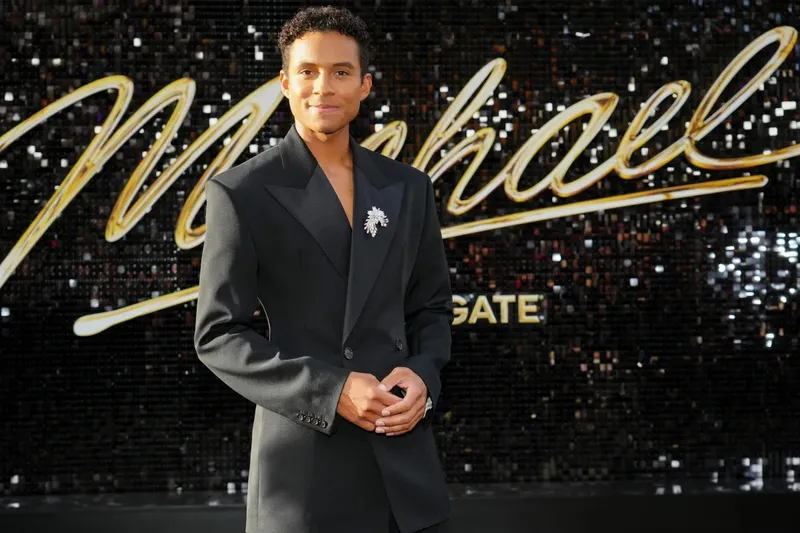 “Michael” lidera la taquilla mundial un mes después de su estreno