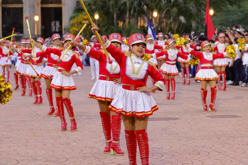 Jóvenes conmemoran 205 años de la independencia centroamericana