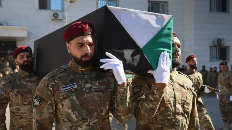 Explosión sacude sitio militar en Deir Ezzor de Siria y mata a 11 miembros del HTS