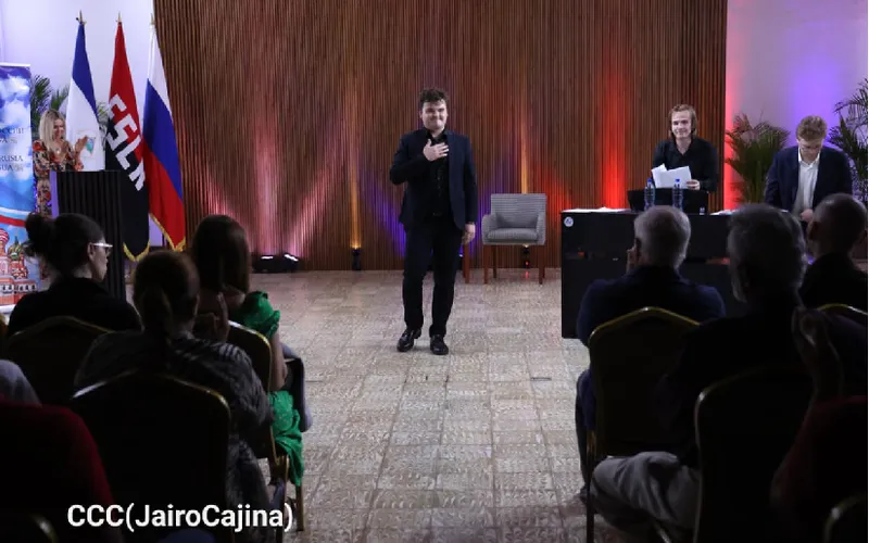 Artistas de la Federación de Rusia brillan en concierto “Estrellas Nacientes” desde Granada