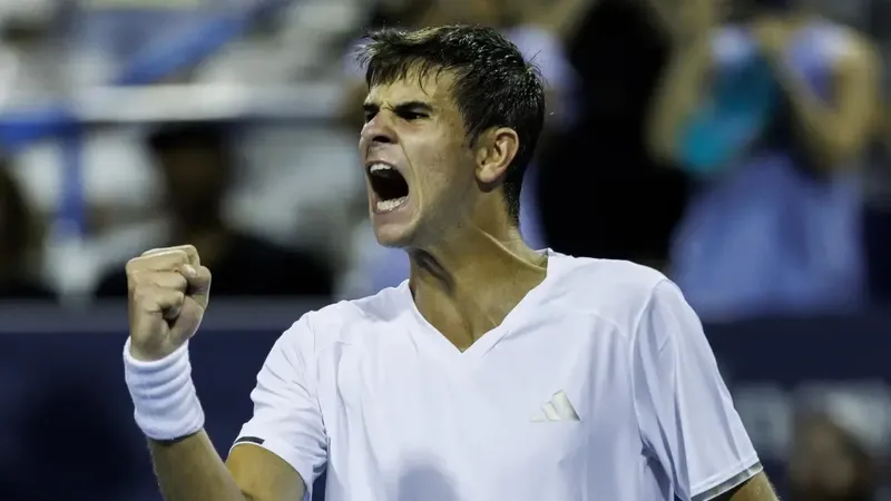Jódar hace historia en Washington y acaricia el top 10 y las ATP Finals