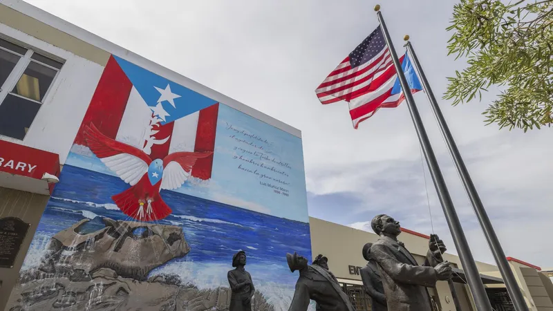 El término "territorio no incorporado" en EEUU "precedió los injerencismos" como el Plan Cóndor, dice experto
