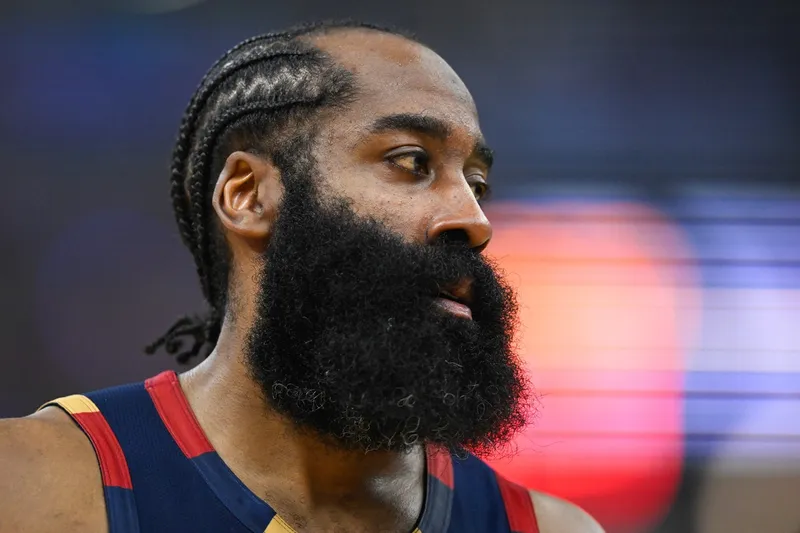 James Harden rechaza su opción para negociar un nuevo contrato con Cleveland