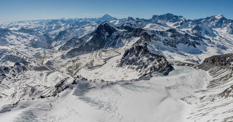 Avalancha en Los Andes chilenos deja tres escaladores muertos y cuatro heridos