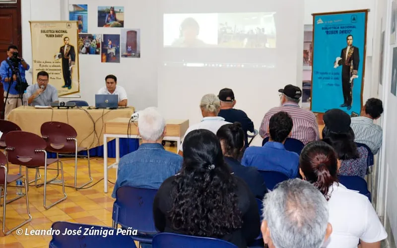 Rinden homenaje al legado cultural de Carlos Martínez Rivas y Raúl Orozco
