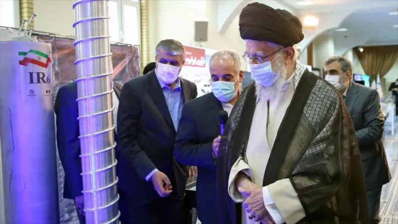 Jefe de la OIEA: avance nuclear de Irán se debe al apoyo del Líder mártir