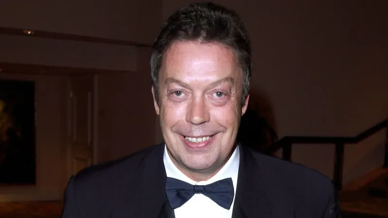 Muere Tim Curry a los 80 años, el inolvidable actor de 'Eso' y 'The Rocky Horror Picture Show'