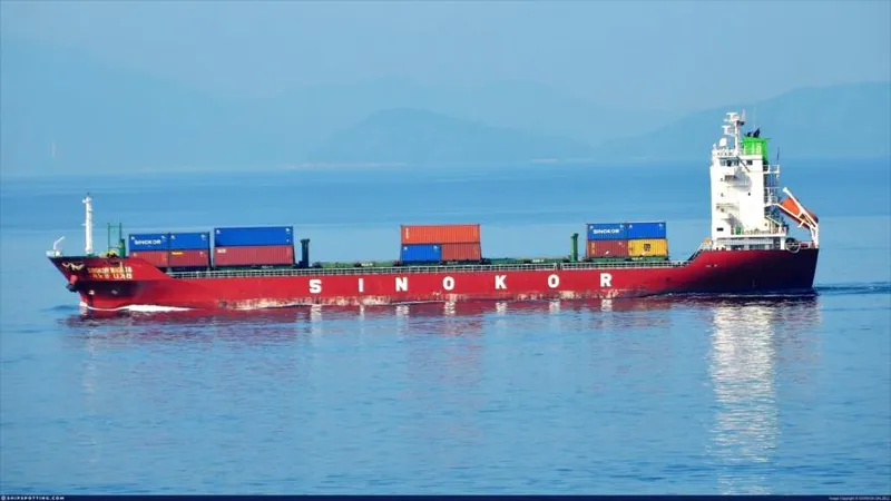 Irán anuncia medidas legales contra buques infractores de Sinokor