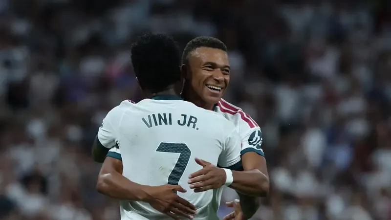 El tridente empieza a carburar con Mourinho
