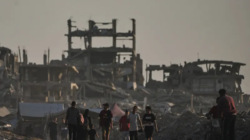 Israel amenaza con intensificar los ataques en Gaza tras incidentes con cometas
