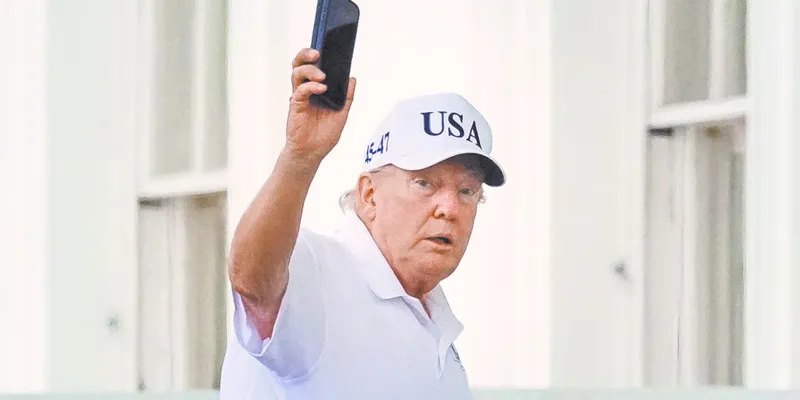 Trump amenaza con arancel de 100% a países europeos que graven servicios digitales