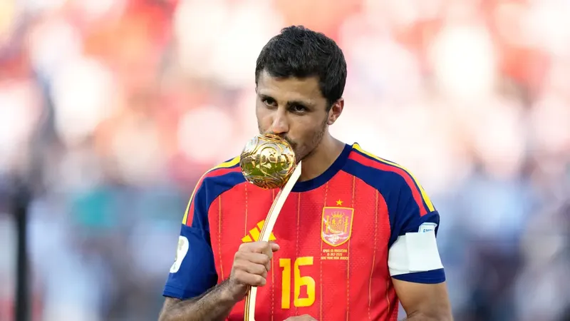 LaLiga prepara la posible llegada de Rodri al Barça