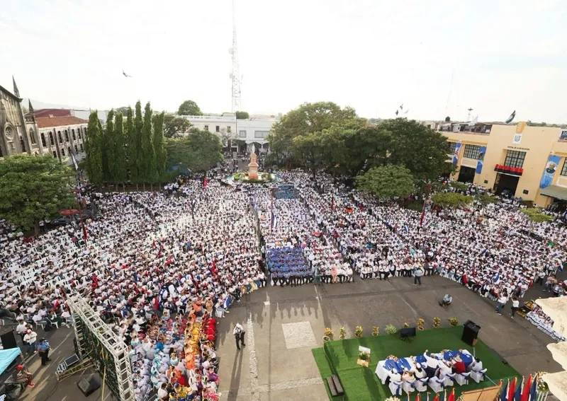 Pueblo Presidente y Parlamento aprueban por unanimidad reforma constitucional
