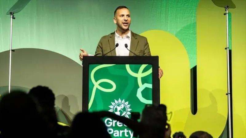 Israel veta a líder del Partido Verde británico por voto “sionismo es racismo”