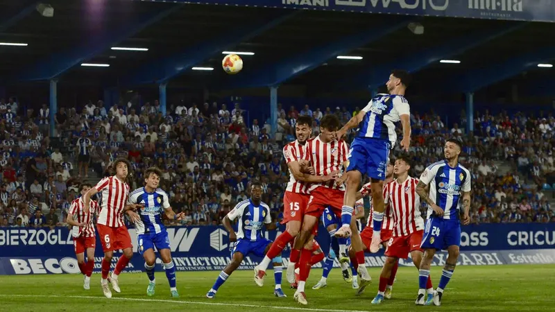 La Primera Federación arranca el mes que viene: estas son las TV que ya se han confirmado para ver los partidos de fútbol
