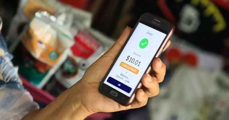 Chivo cambia de manos: la segunda vida de la billetera que iba a “bitcoinizar” El Salvador