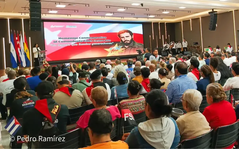 ¡Fidel, 100 años de Luz y Dignidad!